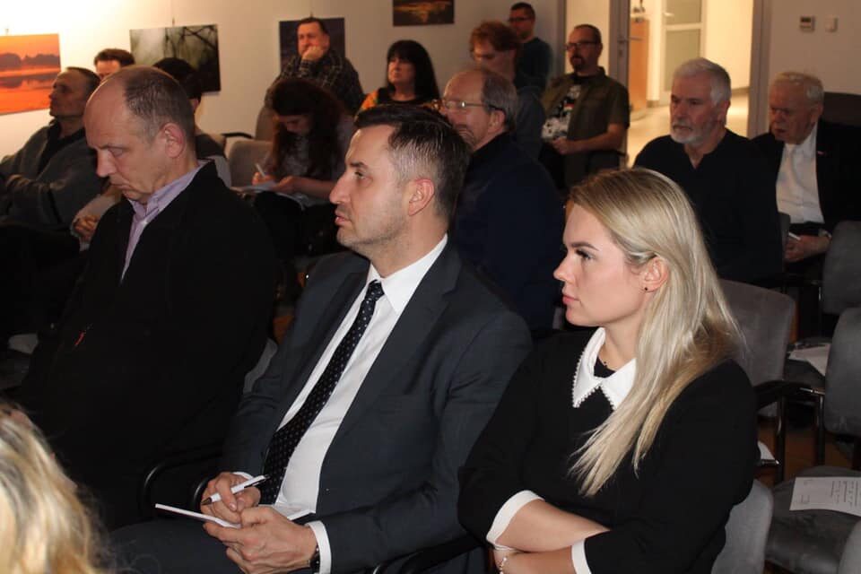 52585251_366684624166085_2131977428787003392_n