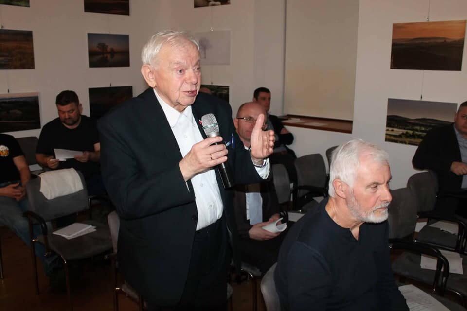 52917320_366684527499428_609790866751488000_n